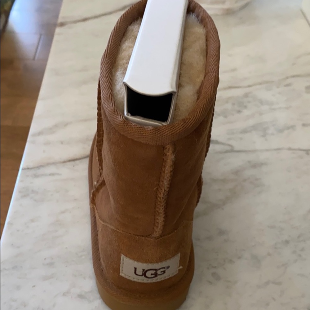 BRAND NEW ugg boots